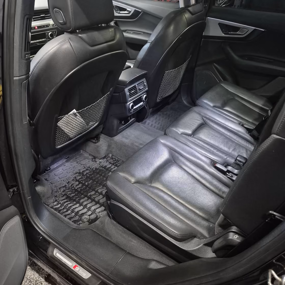Overview of a full cabin after a deep clean